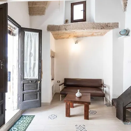 Casetta Centro Storico Puglia On Line Apartment